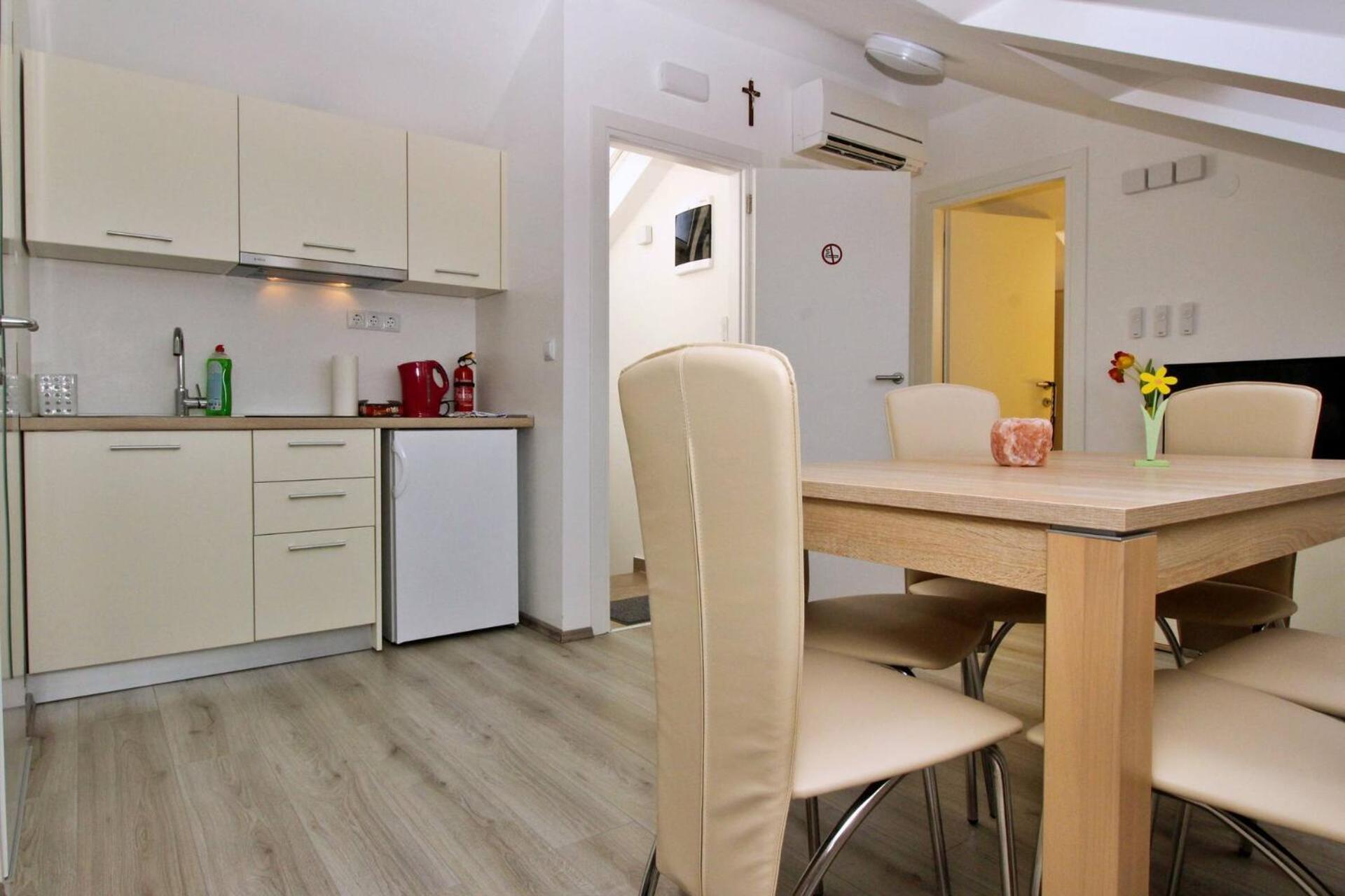 Ivo P. Guest house Silo (Krk)